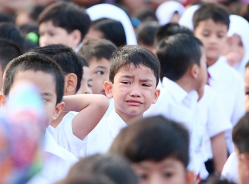 LANGKAH-LANGKAH MENANGANI ANAK TIDAK MAHU KE SEKOLAH